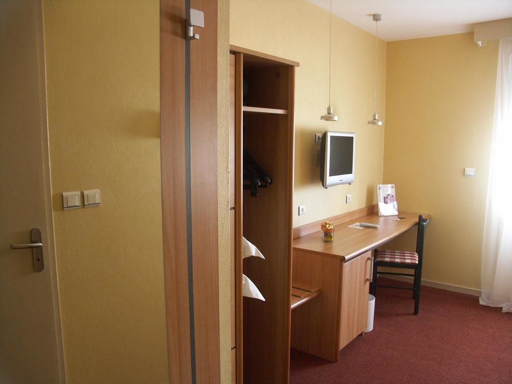 The Originals City, Le Boeuf Rouge, 3* Saint-Junien