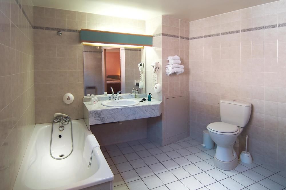 The Originals City, Le Boeuf Rouge, Limoges 3* Saint-Junien