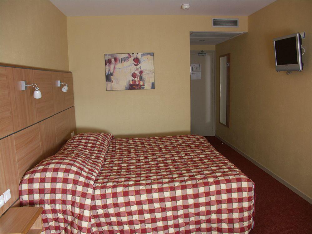 The Originals City, Le Boeuf Rouge, Limoges 3* Saint-Junien